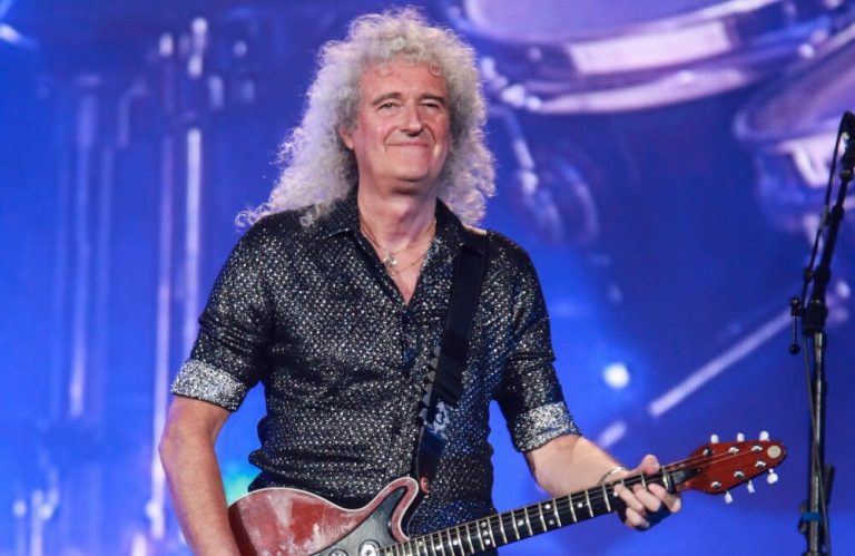VIDEO | Chitaristul Brian May, fondator al formaţiei Queen, testat pozitiv pentru Covid-19