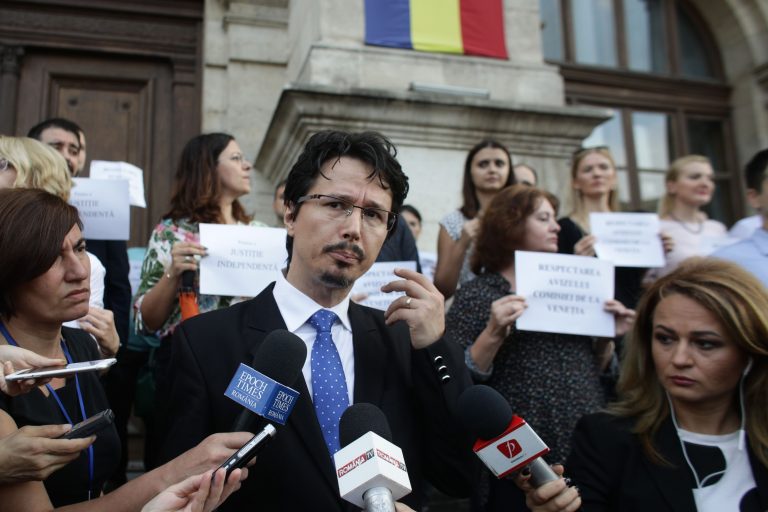 VIDEO | Well-known Romanian judge suspended over Tik Tok posts