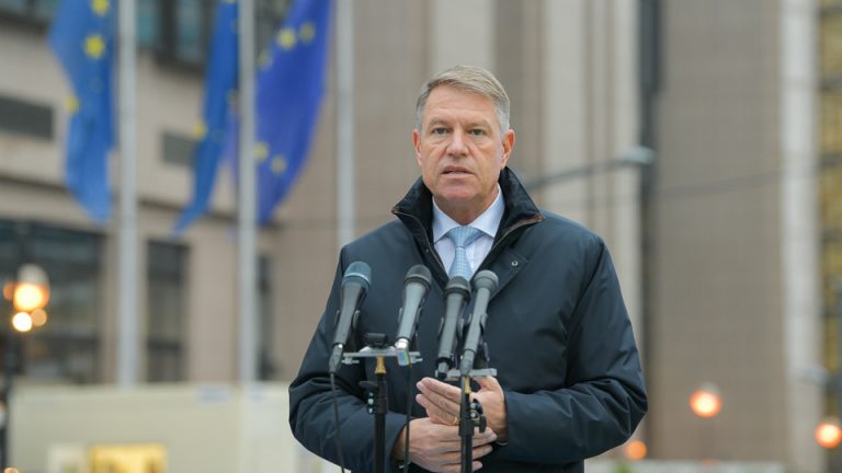 Legea privind combaterea traficului şi consumului ilicit de droguri, modificată și promulgată
