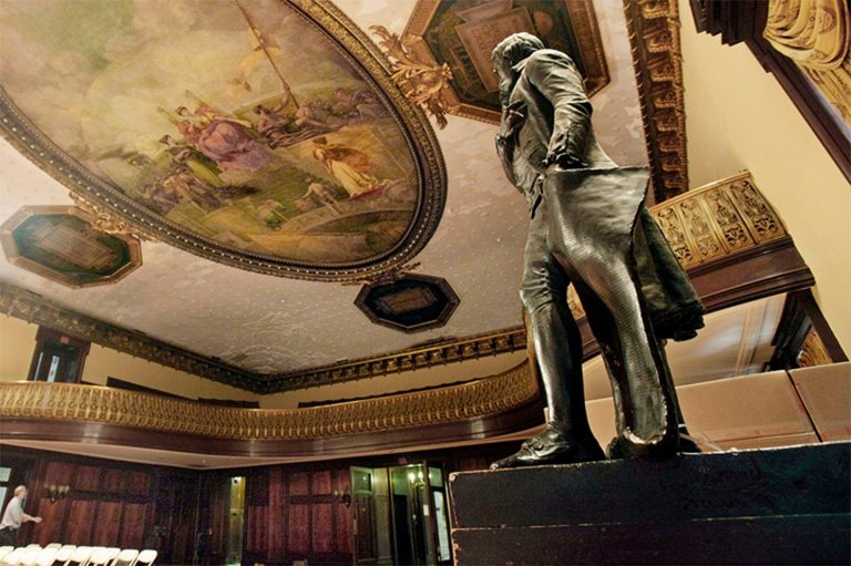 Primăria New York-ului a îndepărtat din sediu statuia lui Thomas Jefferson, unul dintre ”părinții fondatori” ai SUA