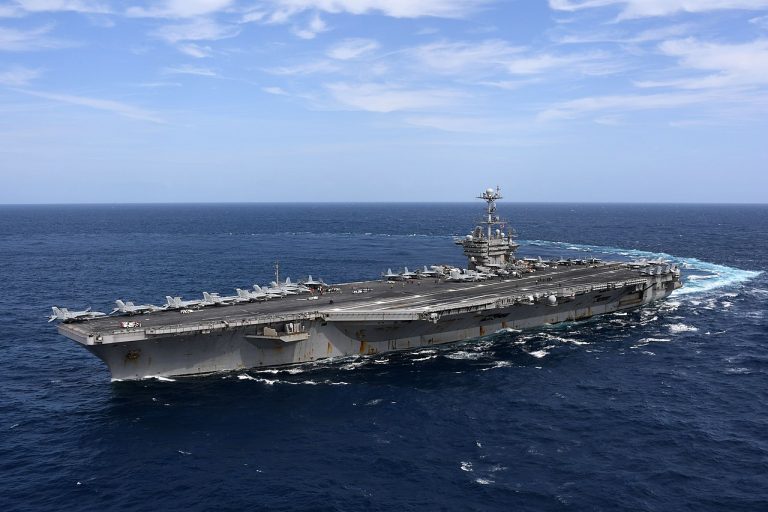 Un portavion american rămâne în Marea Mediterană pe fondul tensiunilor cu Rusia