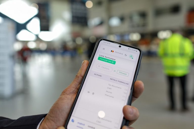 Formularul digital de intrare în România, obligatoriu de luni. Cum se completează