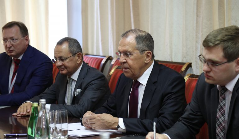 Lavrov, după discuțiile cu șefa diplomației britanice: „O conversaţie între o persoană surdă şi una mută”