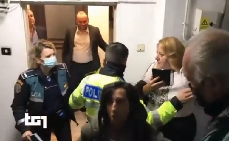 Cum a decurs scandalul dintre Diana Şoşoacă şi echipa de jurnalişti italieni – varianta oficială prezentată de Poliție