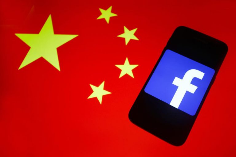 The Washington Post: China folosește o parte din rețeaua sa internă de supraveghere pe internet pentru a extrage date de pe rețelele sociale occidentale