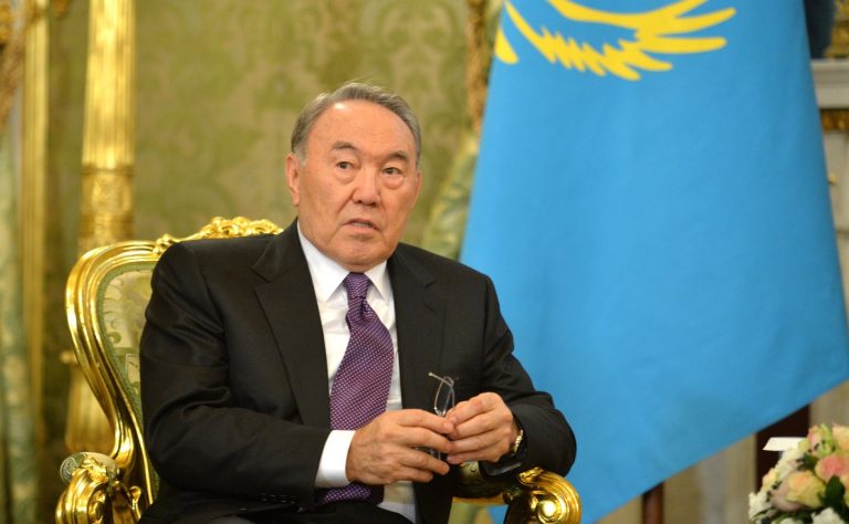 Fostul preşedinte al Kazahstanului, Nursultan Nazarbaev, spune că este „un pensionar”