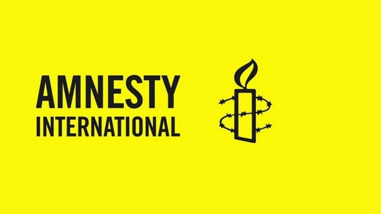 Amnesty International cere Italiei să evite discriminarea persoanelor nevaccinate