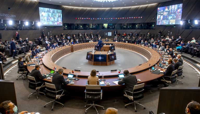 Richard Haass: Occidentul are nevoie de o politică pentru a gestiona un război care va continua