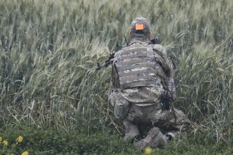 Oleksii Arestovici: Ofensiva rusă în estul Ucrainei se desfăşoară “extrem de prudent”