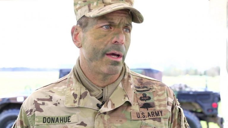 Pentagonul plănuiește ca trupele sale să ajute la evacuarea americanilor din Ucraina dacă Rusia invadează