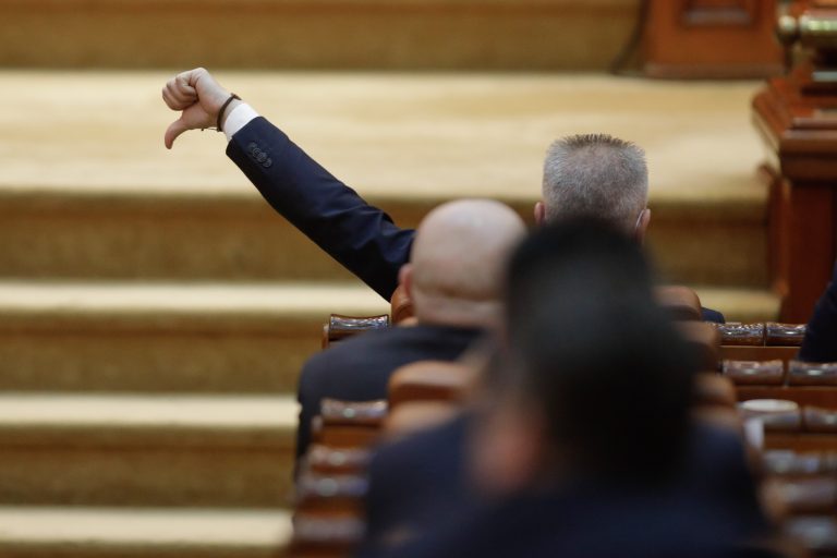 DOCUMENT | Camera Deputaţilor a adoptat proiectul de lege pentru desfiinţarea SIIJ