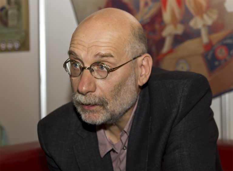 Russia’s popular author added to list of terrorists&extremists