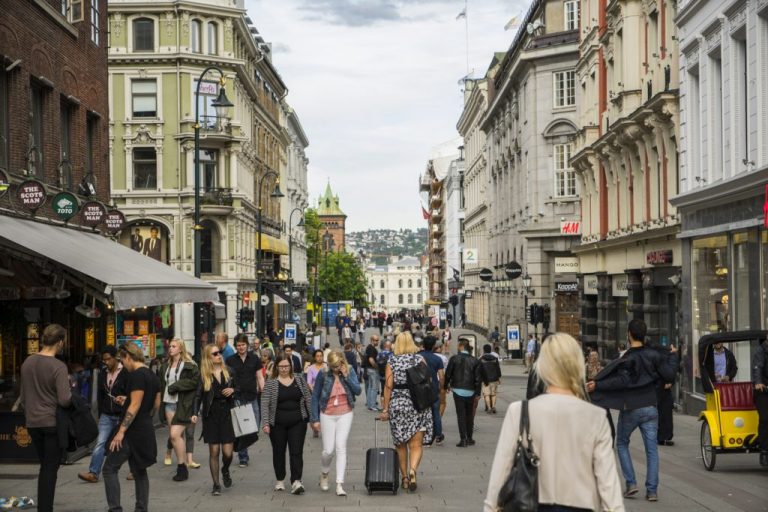 Norvegia revine la normalitate și elimină ultimele restricţii care mai erau în vigoare