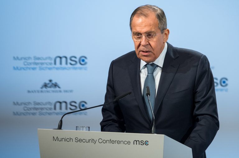 Lavrov acuză Occidentul de „terorism informaţional” în problema ucraineană