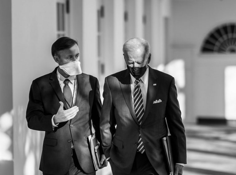VIDEO | Biden: Putin a luat decizia de a ataca Ucraina. Kievul acuză Rusia că îi provoacă armata. Mesaje de la Washington, Paris, Berlin