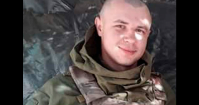 Un militar ucrainean s-a aruncat în aer cu tot cu un pod, pentru a opri o coloană de tancuri rusești