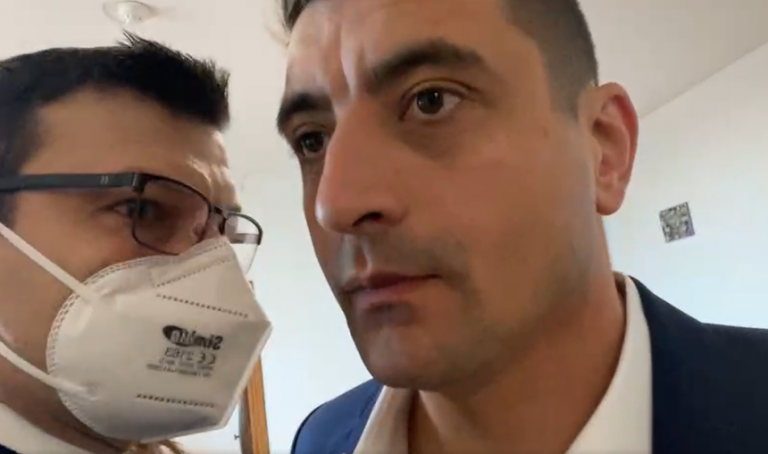 VIDEO | Scandal în ședința Comisiei de Regulament din Camera Deputaților. Simion: „Domnul Rădeanu m-a împins”