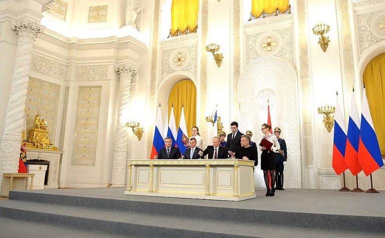FOREIGN AFFAIRS | Meciul cu bătaie lungă al lui Putin. Cum poate Vestul să protejeze Kievul