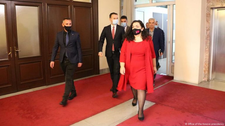 Preşedintele Kosovo cere ajutor SUA pentru aderarea la NATO. România, printre statele care nu recunosc independenţa regiunii