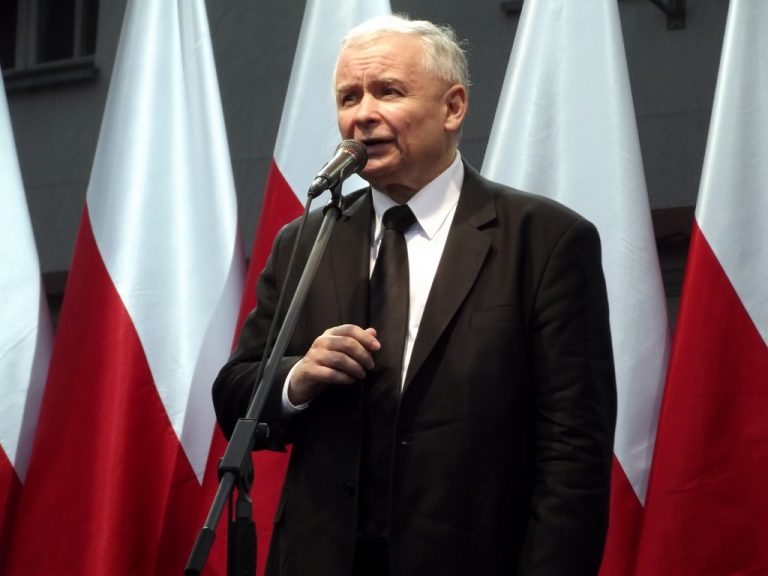 Polonia consideră necesară o misiune NATO de menţinere a păcii în Ucraina