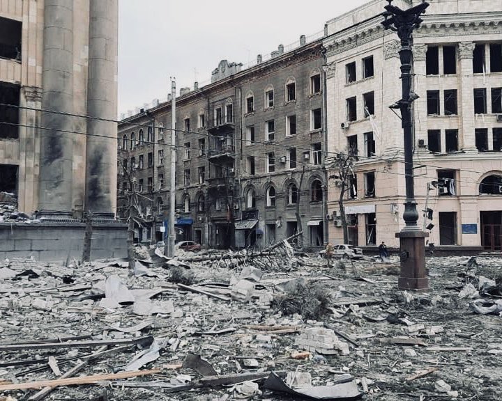 Spionajul militar britanic: Putin vrea să bombardeze, după model sirian și cecen, zonele intens populate ca să afecteze moralul civililor