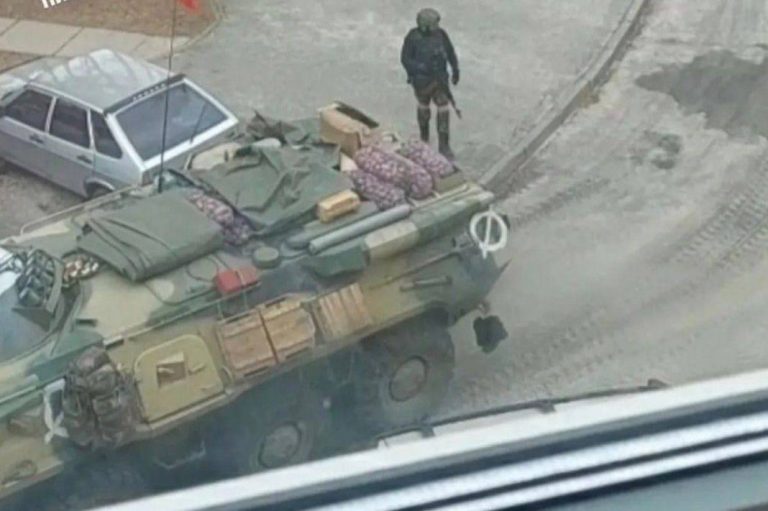 Forţele ruse au părăsit oraşul în care locuieşte personalul centralei de la Cernobîl