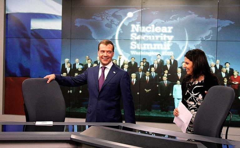 Rusia îngroapă negocierile de pace cu Japonia privind Insulele Kurile. Medvedev, despre japonezi: Au vrut să se comporte ca nişte „samurai mândri”