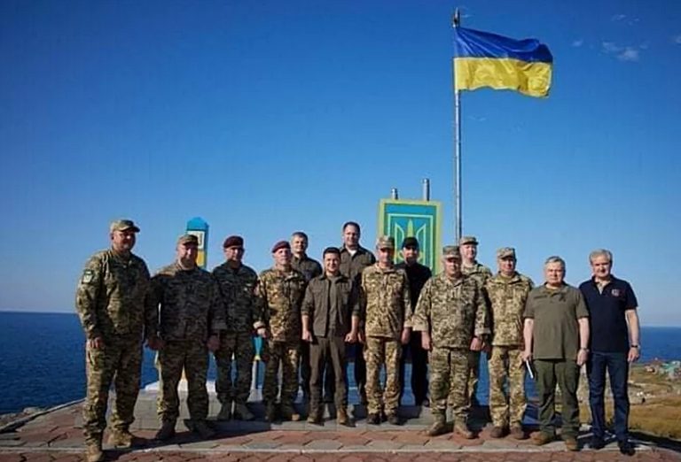 Ucraina înăspreşte pedepsele pentru militarii care dezertează sau nu execută ordinele