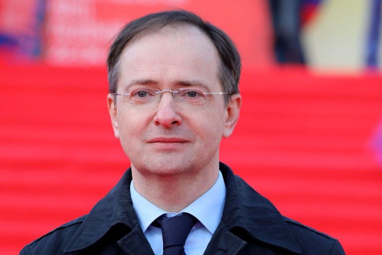 Negociatorul-şef rus anunţă o ”apropiere” a poziţiilor în negocierile cu Ucraina în punctul neaderării la NATO; delegaţiile sunt ”la jumătatea drumului” unui acord