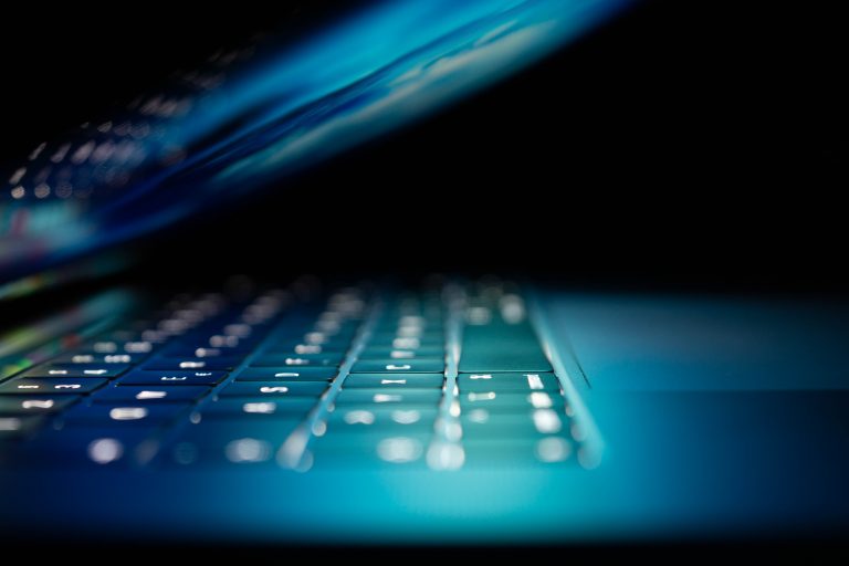 „Cortina de Fier” digitală. Rusia, pregătită să se deconecteze de la rețeaua globală de internet