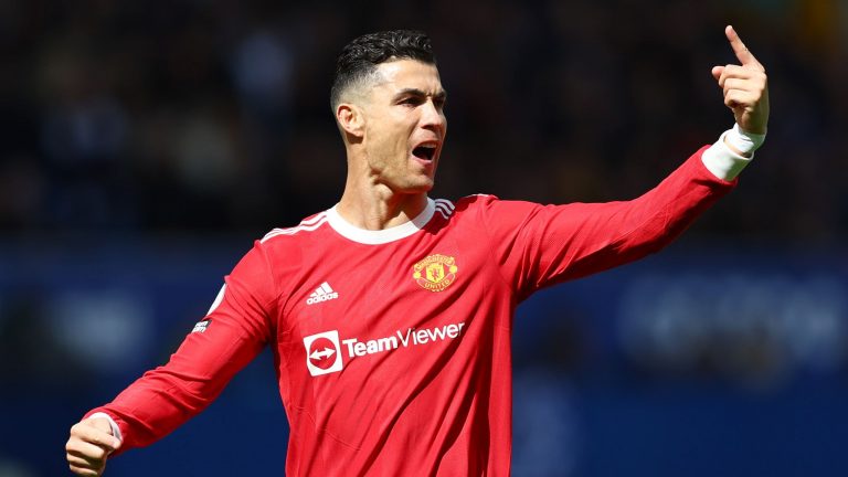 Ronaldo, anchetat de poliție după ce a spart telefonul unui copil autist