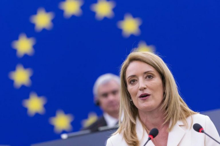 Roberta Metsola: Sperăm că vom vedea o creştere în participarea la vot în România în urma comasării alegerilor europene şi locale
