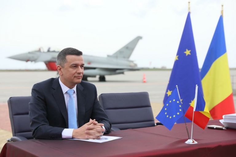 Grindeanu: Am semnat un contract de finanţare pentru modernizarea Aeroportului „Delta Dunării” din Tulcea