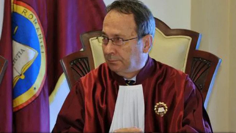 Camera Deputaților trebuie să caute un înlocuitor pentru președintele CCR, Valer Dorneanu