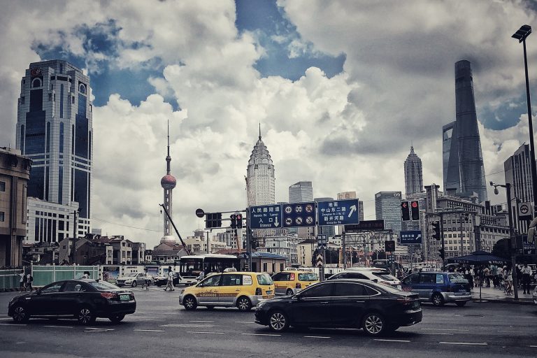 Financial Times: Restul lumii ar trebui să urmărească ceea ce se întâmplă în Shanghai