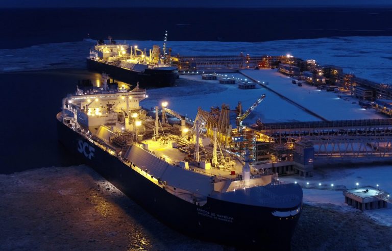 UE dă startul blocării exporturilor rusești de gaz natural lichefiat