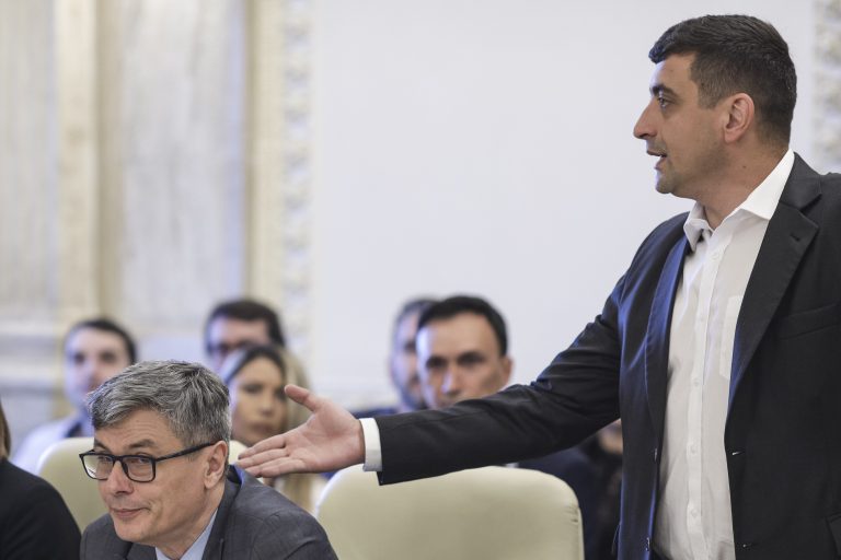 De ce urlă AUR