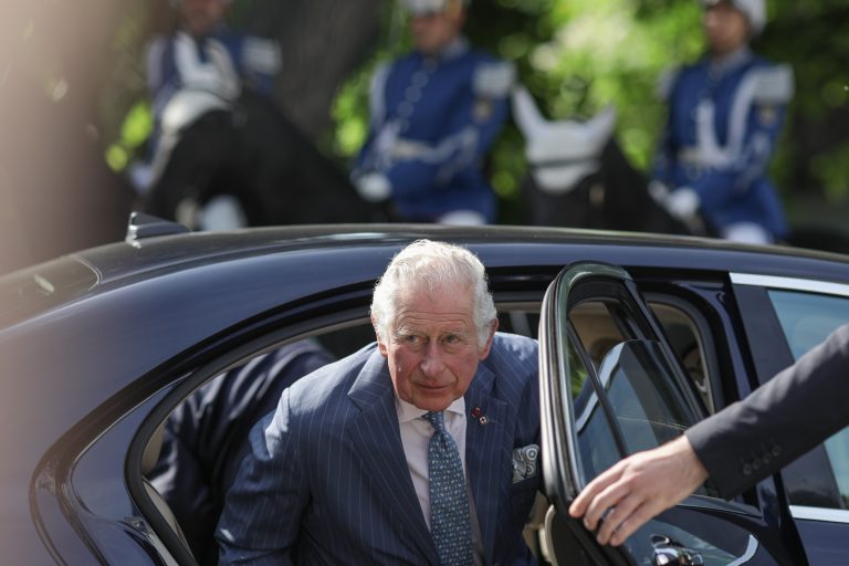 Cum funcționează linia de succesiune a monarhiei britanice – The Economist