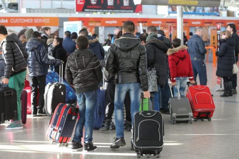 Secretar de stat: Cel puţin 8 milioane de români se află în afara graniţelor ţării
