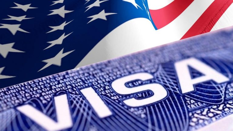 US postpones visa-free travel for Romanians