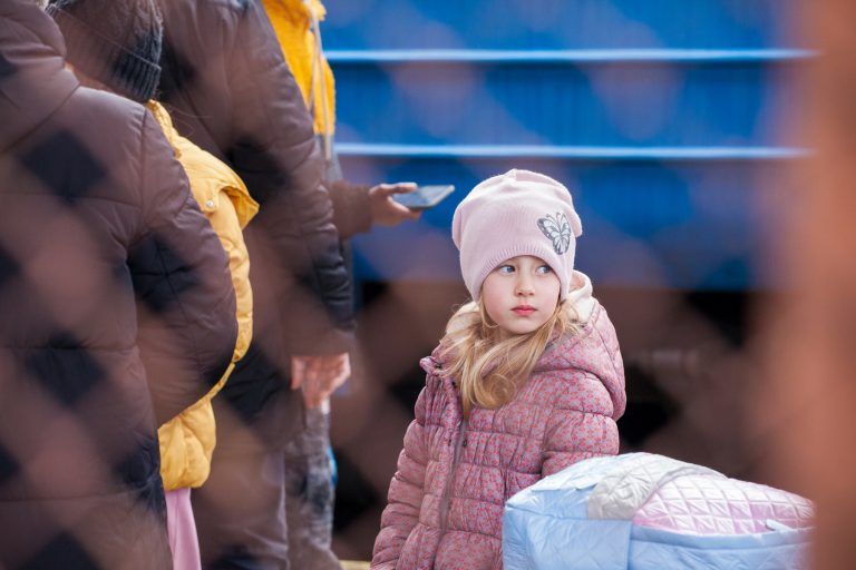 Peste 2.500 de copii ucraineni, înscrişi ca audienţi în şcolile şi grădiniţele din România