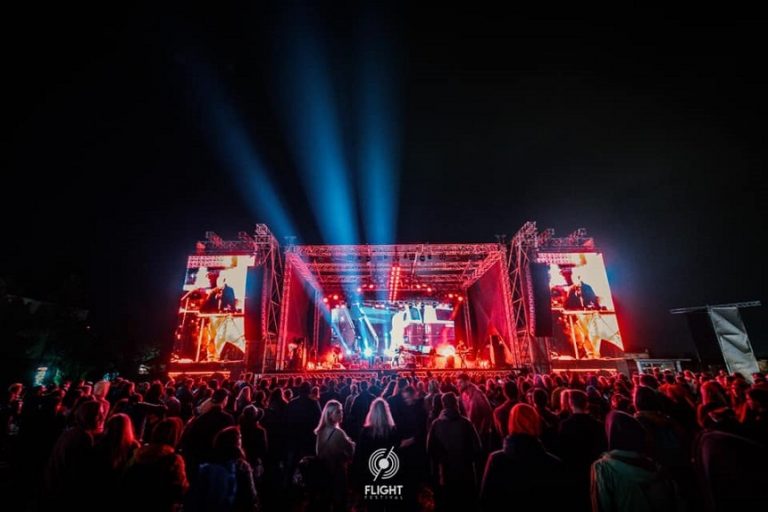 Flight Festival, primul eveniment din România care îmbină muzica, arta şi tehnologia, revine cu o nouă ediție
