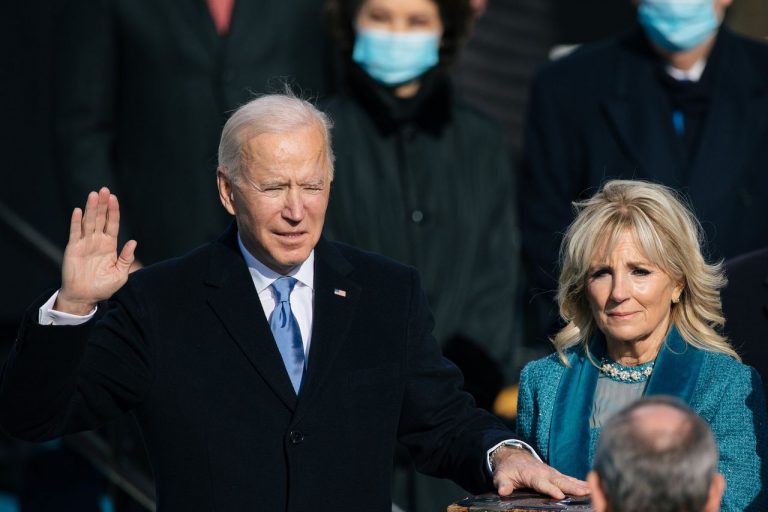 Casa Albă: Prima doamnă a SUA, Jill Biden, a fost testată pozitiv pentru COVID-19. Preşedintele Biden a ieşit negativ
