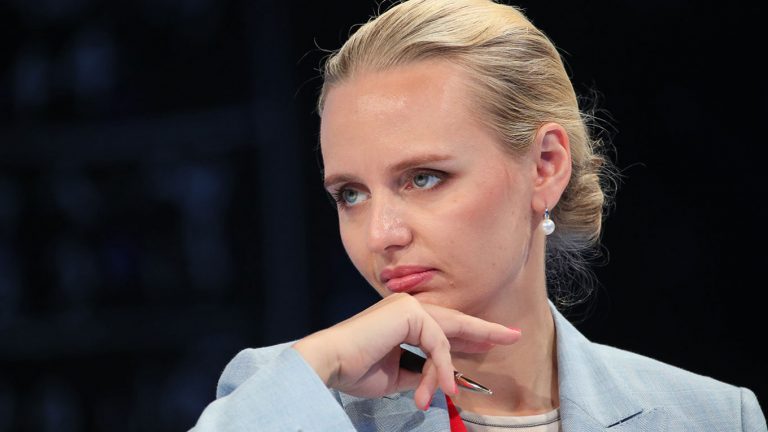 Cum vede lumea fiica cea mare a lui Putin. Jurnalistul Dmitri Kolezev publică mesajele de la „Maria V.”, de pe un grup de Telegram