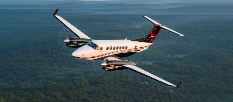 Autorităţile bulgare îl caută pe pilotul avionului care a survolat ilegal mai multe ţări est-europene, inclusiv România