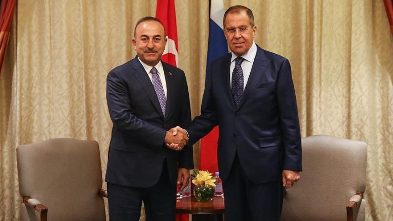 Lavrov, în vizită la Ankara, pentru a discuta despre deschiderea unor coridoare maritime în vederea unei facilitări a comerţului cu cereale la Marea Neagră