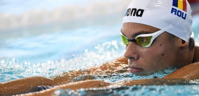David Popovici s-a calificat în finala probei de 50 m liber la Europenele de Nataţie U23 din Slovacia