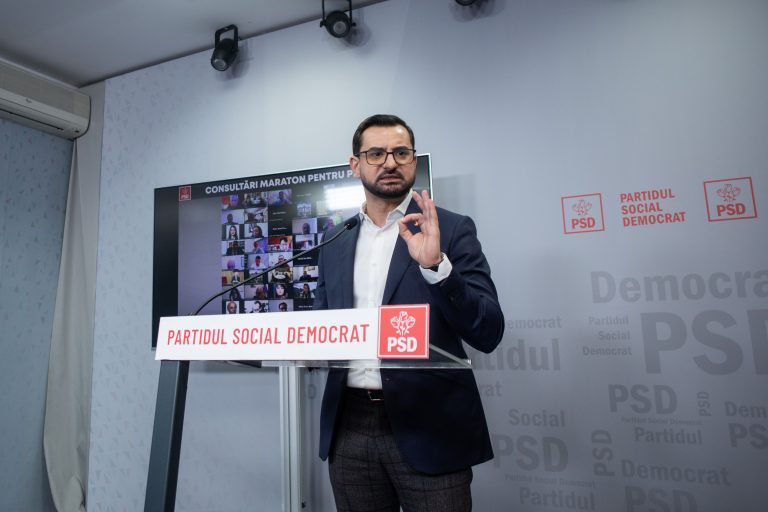 Ministrul Chesnoiu demisionează din Guvern şi se autosuspendă din PSD