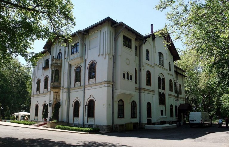 Palatul Știrbey se vinde la licitație, suma de pornire este de aproape 8 milioane de euro