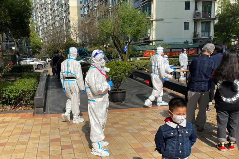 China: Restricţiile anti-Covid au fost relaxate în Shanghai după o carantină totală de două luni